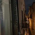 Donna Isabella A Ballaro * パレルモ