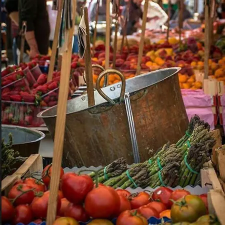 Donna Isabella A Ballaro * Palermo