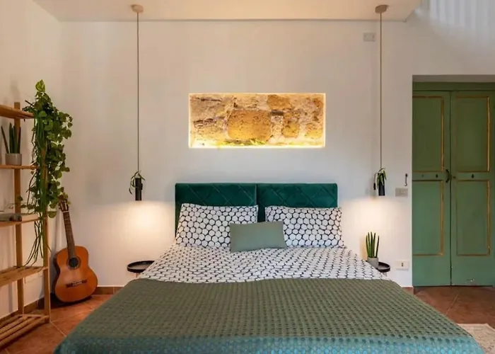 Donna Isabella A Ballaro * Palermo