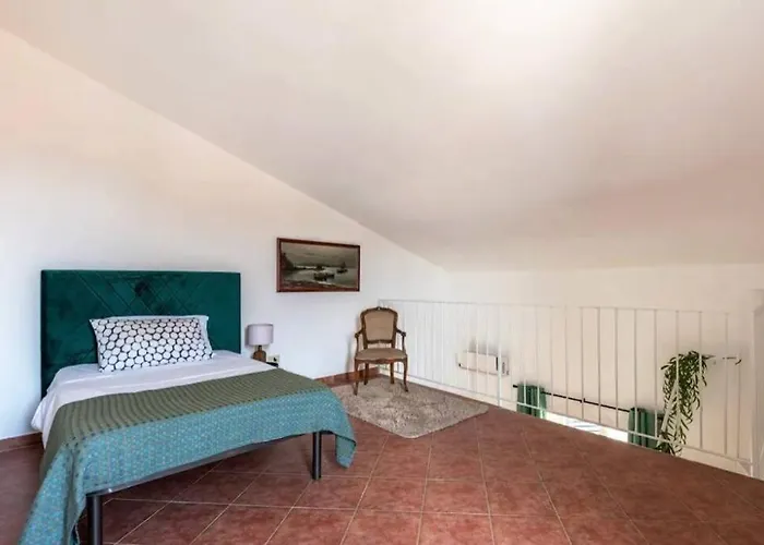 Donna Isabella A Ballaro Apartment *