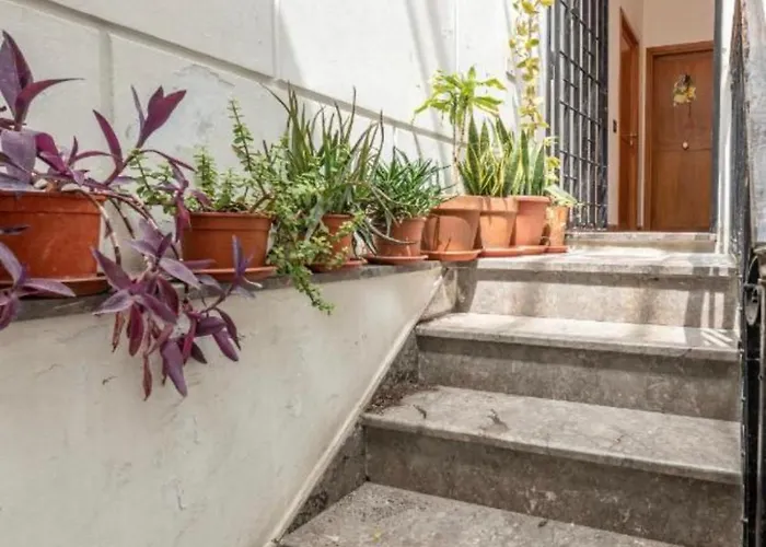 Donna Isabella A Ballaro *