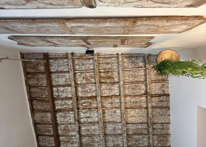 Donna Isabella A Ballaro Apartment *