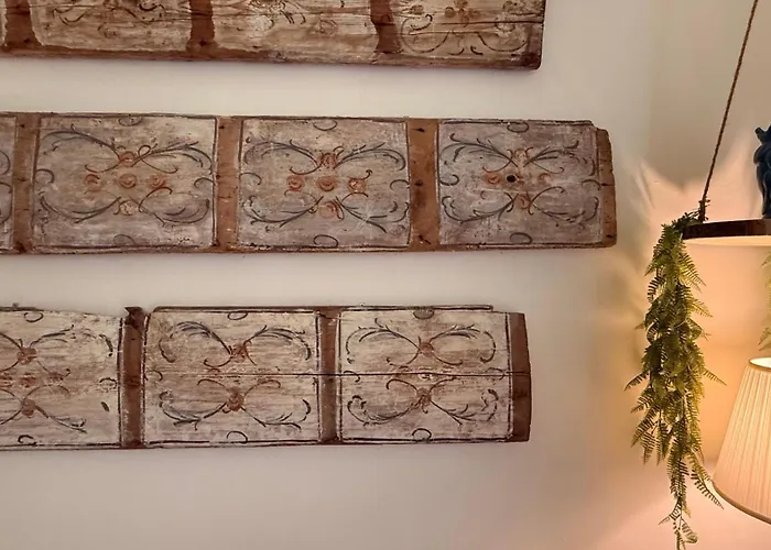 Donna Isabella A Ballaro Apartment