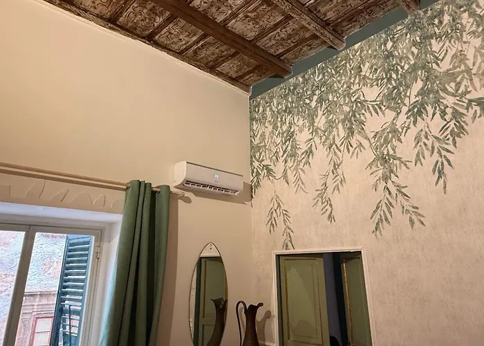 Donna Isabella A Ballaro Apartment *